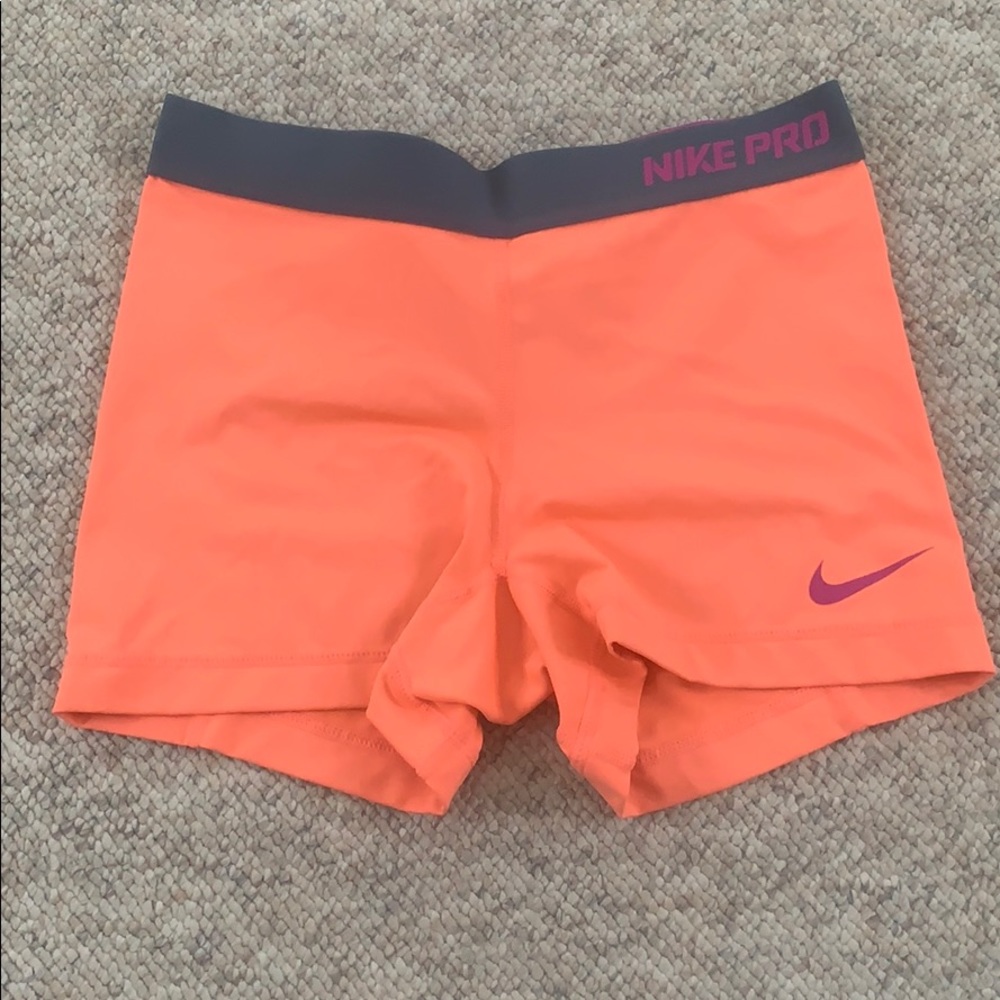 Nike Pro 3” Training Shorts Orange